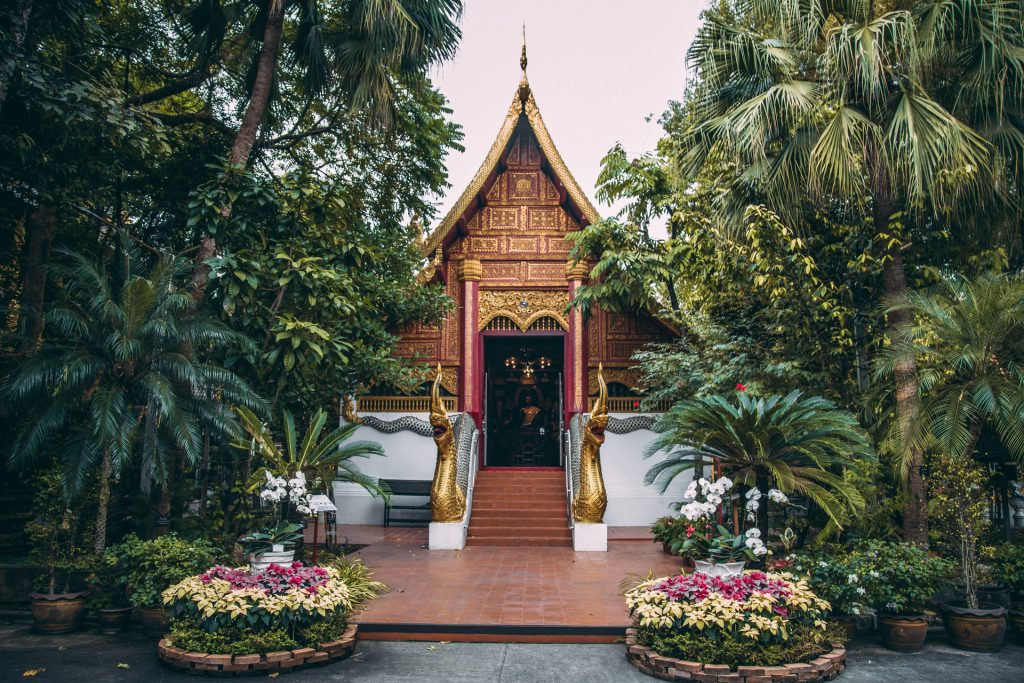 wat-phra-kaew-temple-chiang-rai-thailand (1)